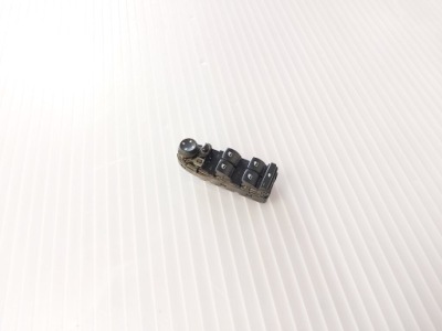 Bmw e60 e61 панель переключатель окон 9122110 оригинальный номер фото №1