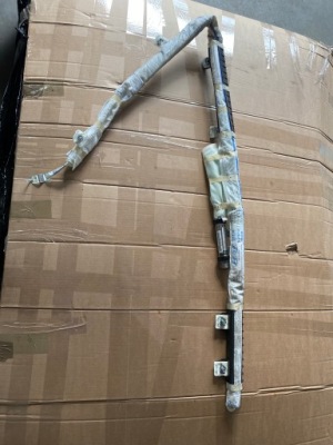 Hyundai i20 ii 14- шторка безопасности l 85010000 фото №1