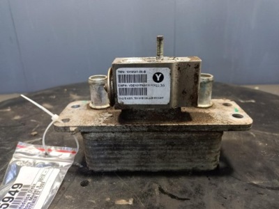 Tesla model s радиатор масла 1019540-00-c фото №1