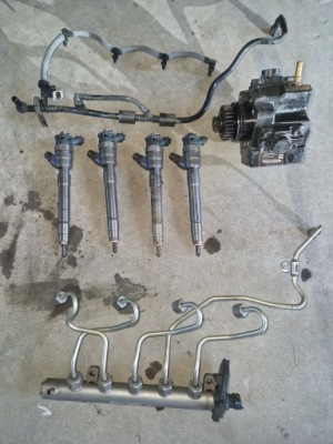 Насос форсунки master vivaro trafic 2.3 dci 150 km фото №1