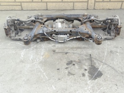 Підвіска задня підрамник підрамник підрамник jaguar xe 2.0 d r-sport 16r фото №1