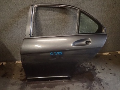 Двері задня ліва mercedes c klasa w204 sedan фото №1