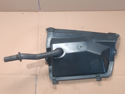 Жабо нижние правое слив воды 93868424 668634201r renault trafic iii фото №1