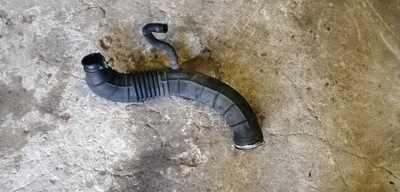 Kia venga 1.4 crdi шланг воздуха 28138-1p200 фото №1