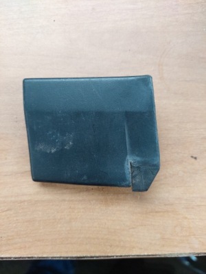 Молдинг нижняя задняя крыла левая audi 100 a6 c4 фото №1