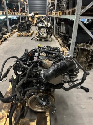 Двигатель audi q3 2.0 tfsi dhh фото №1