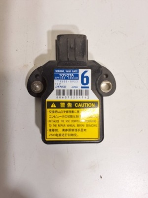 Датчик прискорення prius plus 89183-48030 фото №1