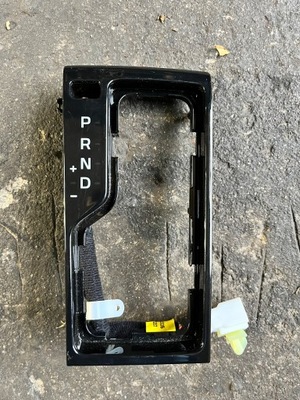 16 hyundai tucson iii рамка перемикання передач фото №1