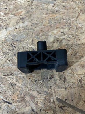 Mercedes подставка pod домкрат a2046200009 фото №1