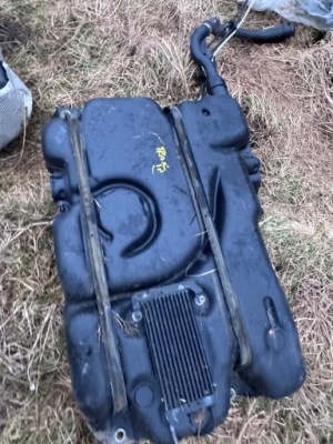 Бак топлива renault trafic 3 vivaro 93458078 фото №1