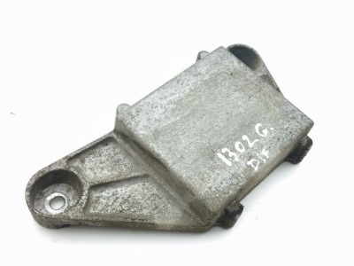 Land rover range rover velar 2021 кронштейн заднего дифференциал фото №1