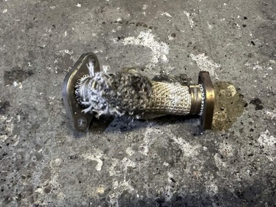 Шланг egr audi a8 d3 3.0 tdi asb 059131525ab фото №1