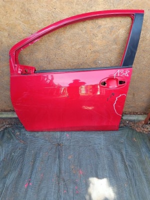 Дверь левый перед toyota yaris iii 2013-2016 фото №1