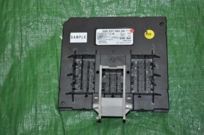 Блок керування комфорту vw passat b8 2.0tdi 5q0937086ab фото №1