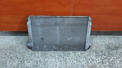Радіатор інтеркулер toyota avensis t25 corolla verso ii 2.2 177km фото №1