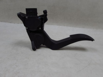 Mercedes sprinter vito 96-03 педаль потенциометр газа 0281002335 9013000404 фото №1