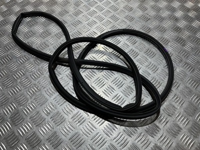 Прокладка дверь правый перед mazda 3 bp 19- фото №1