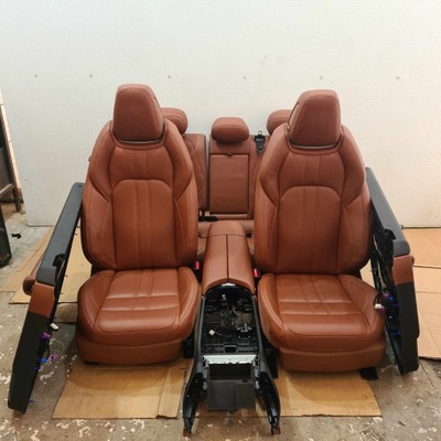 MASERATI LEVANTE INTERIOR COMPUESTO ASIENTO ASIENTOS SOFA  