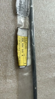 Молдинг кріпильна 3c0854541a vw passat b6 b7 фото №1