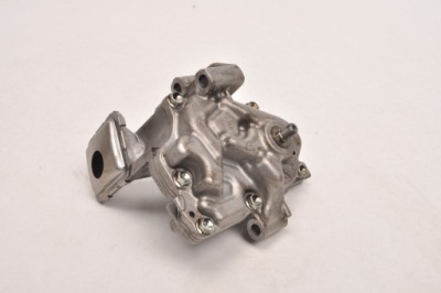 Toyota corolla e15 1.6 насос масла масляная фото №1