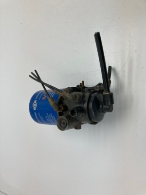 Iveco stralis клапан воздуха осушитель la8125 фото №1