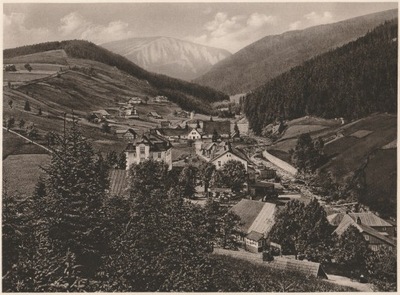 PEC. Widok miasta pod Śnieżką, z około 1915