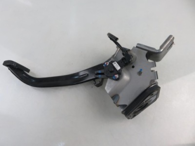 Педаль зчеплення kia sportage iv ql 32802-d7200 фото №1