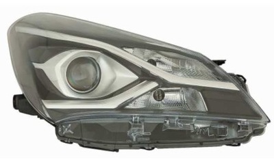 Фара лампа правый toyota yaris 17- фото №1