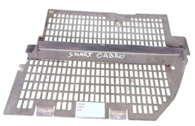 0010398v005 smart fortwo 450 кабриолет  накладка радиатора кронштейн фото №1