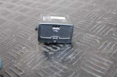 Роз'єм usb aux giulietta фото №1