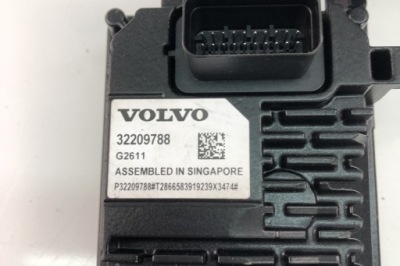 Модуль камери заднього виду volvo xc60 ii 246 32209788 2019 фото №1
