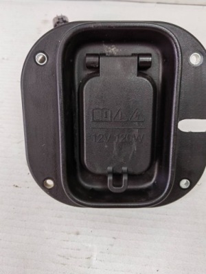 Ssangyong musso 2.2 19r роз'єм 12v кузов фото №1