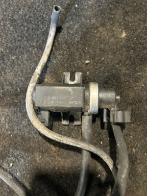 2246175 клапан вакуумa range rover p38 фото №1