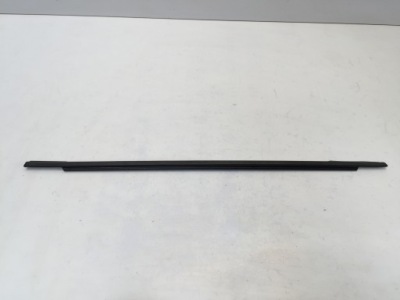 Hyundai i20 iii 2021 молдинг уплотнитель дверь задняя фото №1