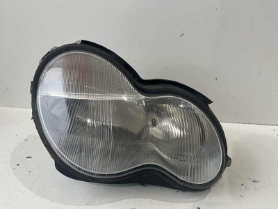 Mercedes 203 лампа правий перед 2038200261 фото №1