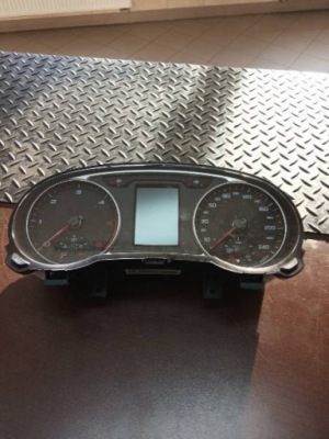 Audi a1 счетчик 8x0920930j фото №1