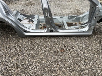 Mazda 3 bm порог правый rok 2017 фото №1