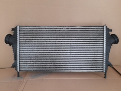 Інтеркулер радіатор opel insignia a 13241751 p1831002 фото №1