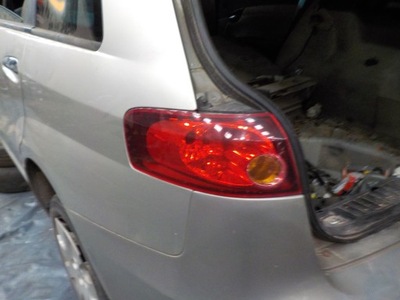 Croma 05-07 лампа левая фото №1