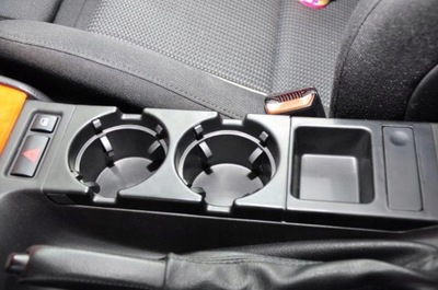 ДЕРЖАТЕЛЬ NA НАПИТКИ I MONETY CUP HOLDER DO BMW E46