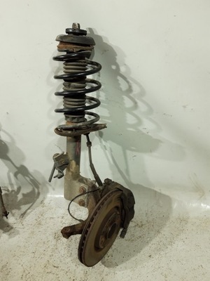 Peugeot 3008 i 1.6 vti 10-16 поворотний кулак + амортизатори r. фото №1