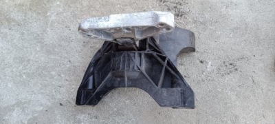 Кронштейн подушка двигуна grandland 3008 ii 9820297580 фото №1