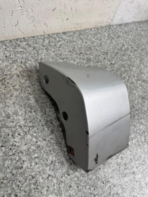 Наконечник заглушка порог правая volvo v50 2004-2012 фото №1