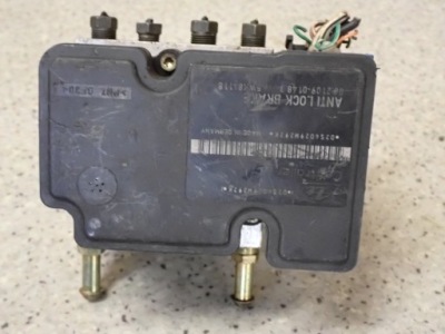 Suzuki wagon r+ 00- насос absu 64e0 блок управления фото №1