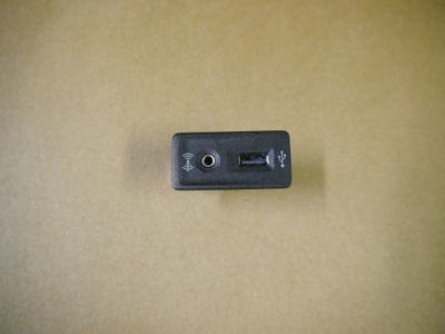 Audi vw port usb aux 5g0035222 фото №1