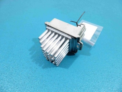 Резистор резистор mini one i 00-06 5ds006467-03 фото №1