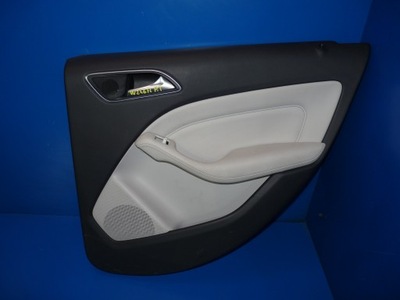 Mercedes b w246 обшивка двері правий задня задній фото №1