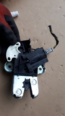 Audi a4 b8 s4 замок кришки задня sedan фото №1