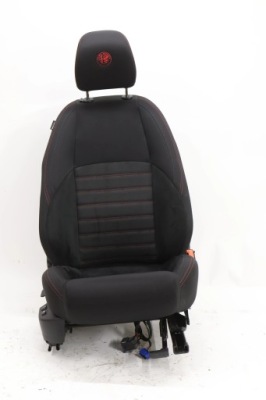 Alfa romeo giulietta сидіння перед правий фото №1