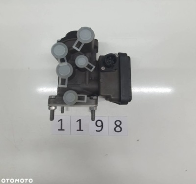 Клапан причіпний ebs europa volvo fh fm renault dxi knorr bremse k020623n00 фото №1